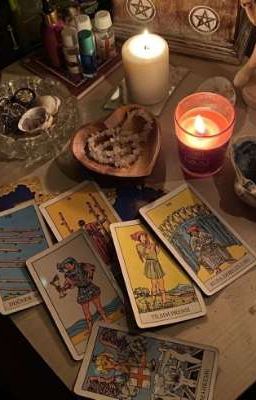 marhoon ☆ tarot reader