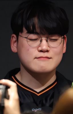 Ở ĐÂY CÓ PLOT