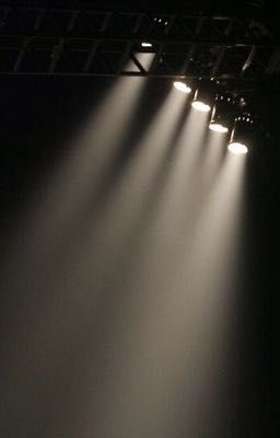 woosan / spotlight